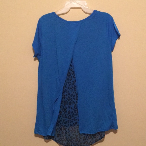 Tops - Picture 2 of 2